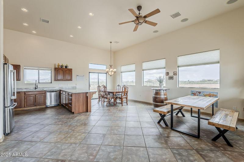 31-web-or-mls-Sb Ranch-13