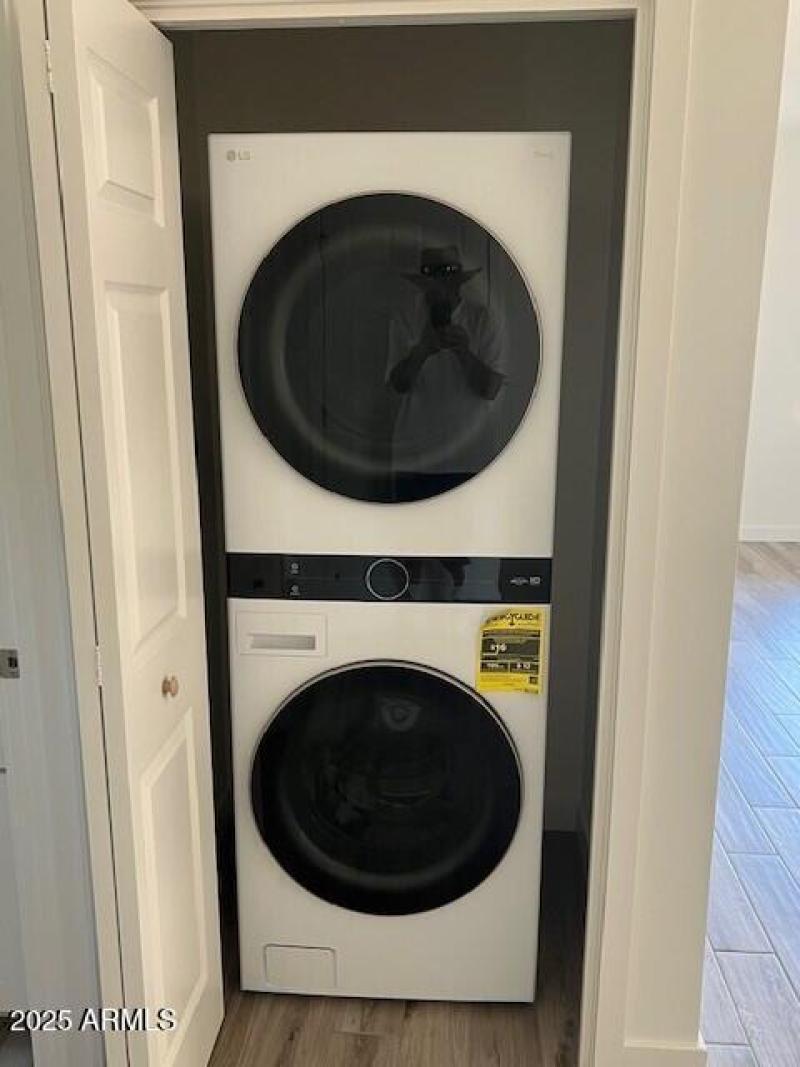 Washer & Dryer