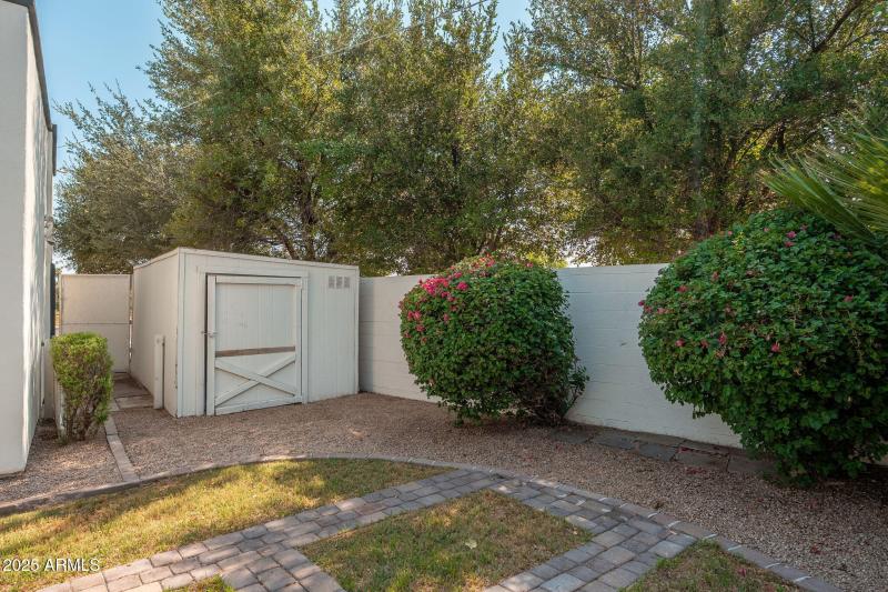 3002 E Glenrosa Ave, 07-15 - 22