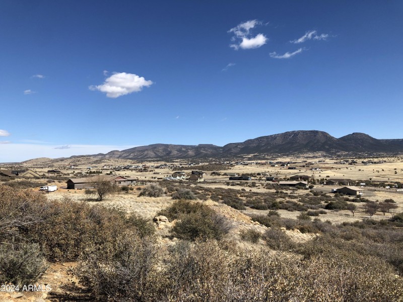 Spectacular Mtn Views !