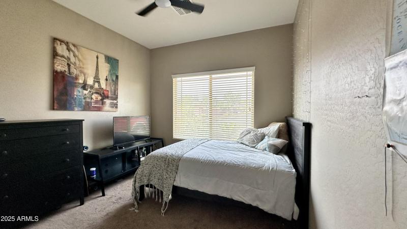 D8CCF713-7305-4750-A491-70125F832914_1_2