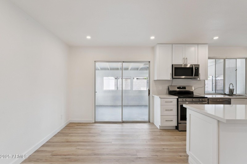 16-web-or-mls-18045-n-20th-ln