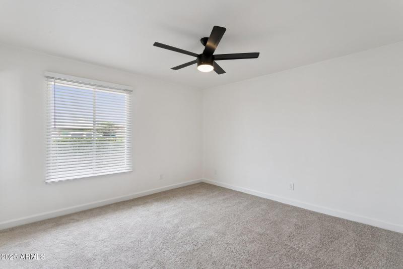 20-web-or-mls-18045-n-20th-ln