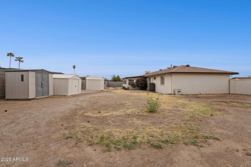 42-web-or-mls-18045-n-20th-ln