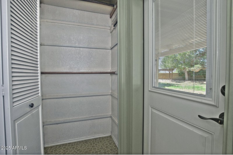 Bath Storage-034-039-1500x1000