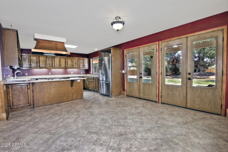 KitchenEating Area-014-031-1500x1000