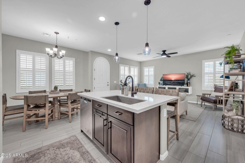 KITCHEN TO GREAT ROOM