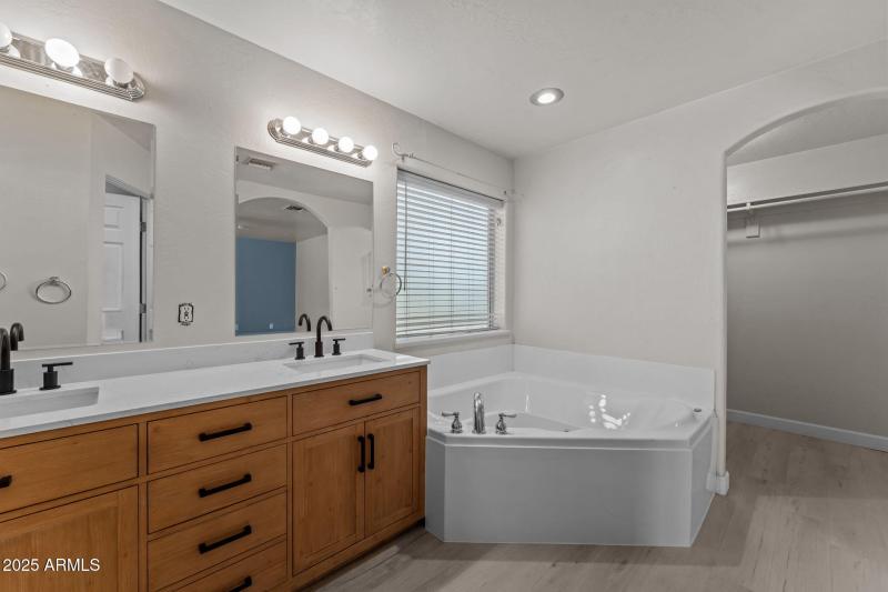 28-web-or-mls-DSC08691