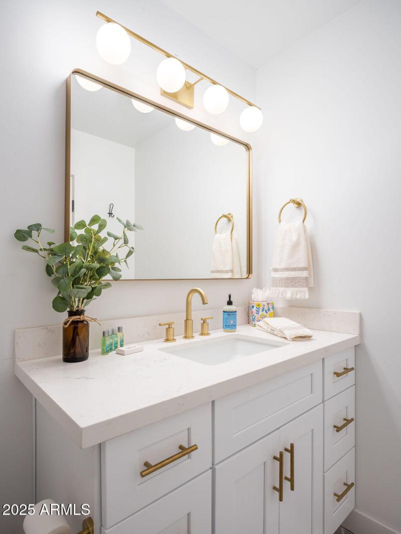 PROPERTYIMAGECO_8335EHubbellSt_WEB-15