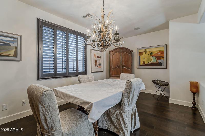 15-web-or-mls-Windsor-15