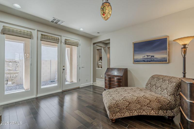 20-web-or-mls-Windsor-20