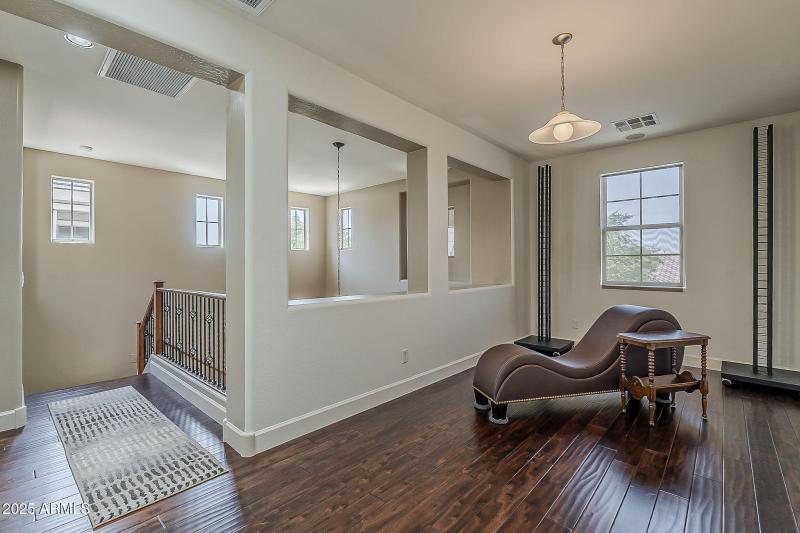 37-web-or-mls-Windsor-37