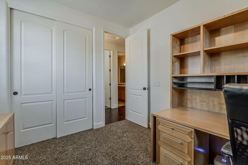 44-web-or-mls-Windsor-44