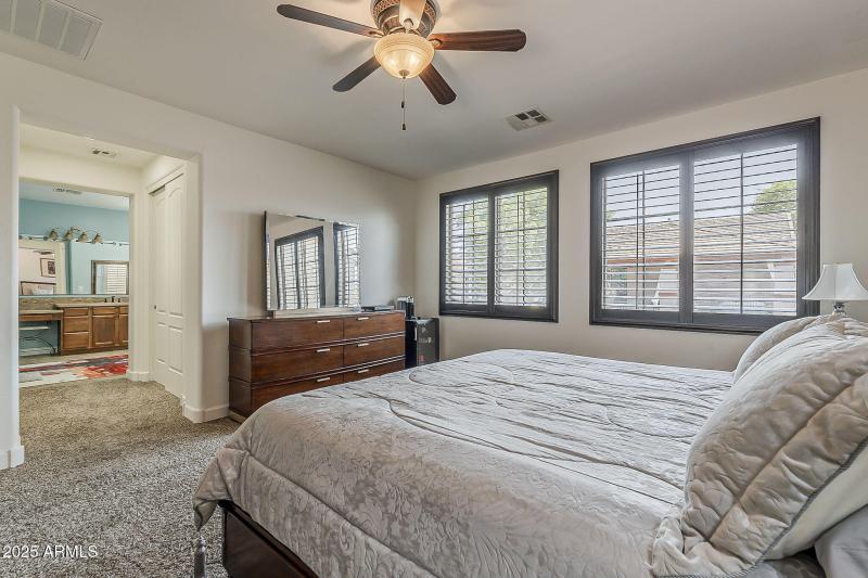 48-web-or-mls-Windsor-48