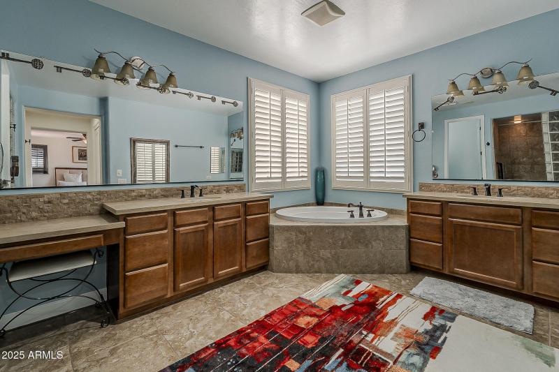 52-web-or-mls-Windsor-52