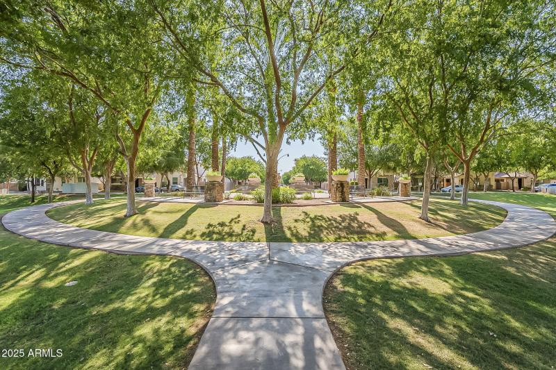 75-web-or-mls-Windsor Community-8