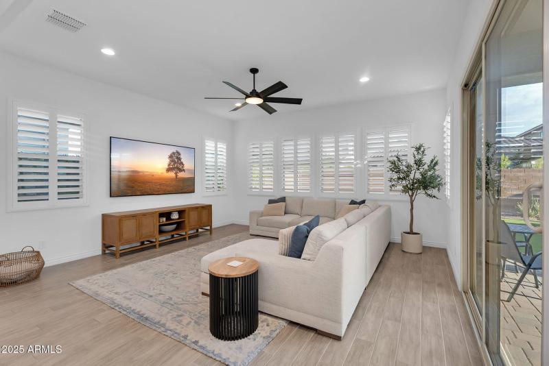 11-web-or-mls-Mayberry-11