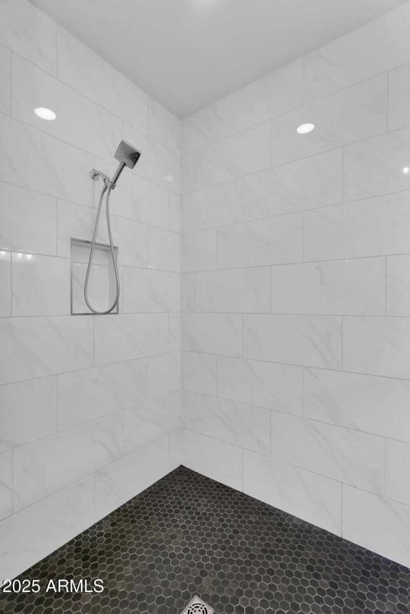 51-web-or-mls-Mayberry-55