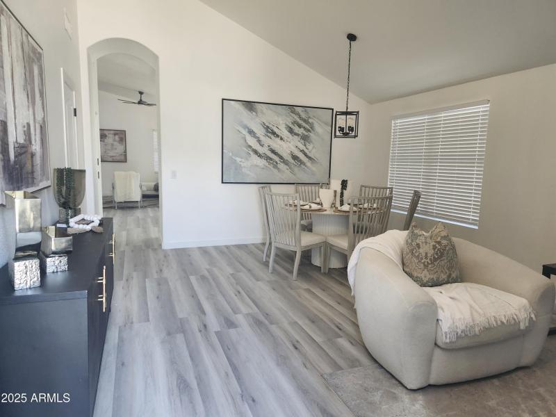 FORMAL DINING & LIVING RM