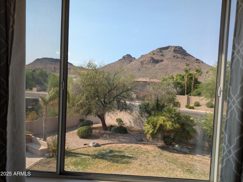 PXL_20250715_231547540