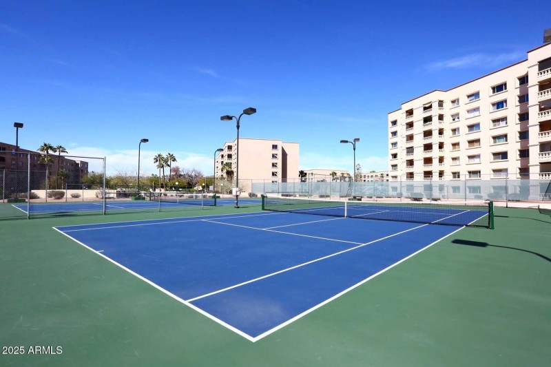 Scottsdale Shadows-Lighted Tennis Courts