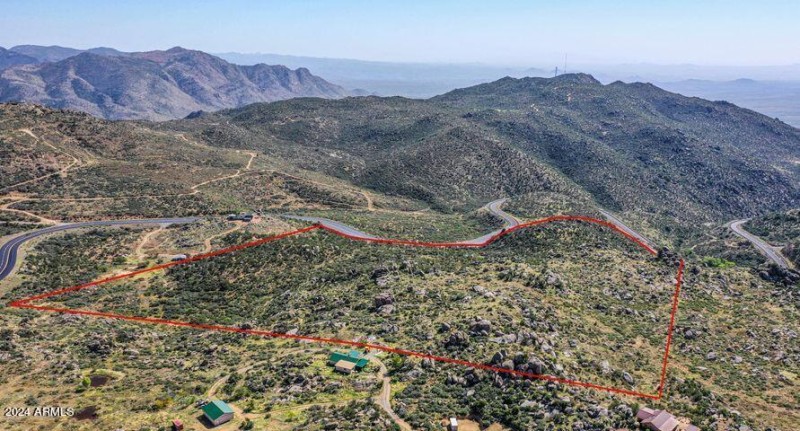 drone view lot1 look E