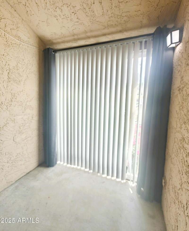 Covered Patio-Balcony