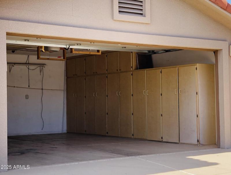 22) 52311-677cb19f4e7a5