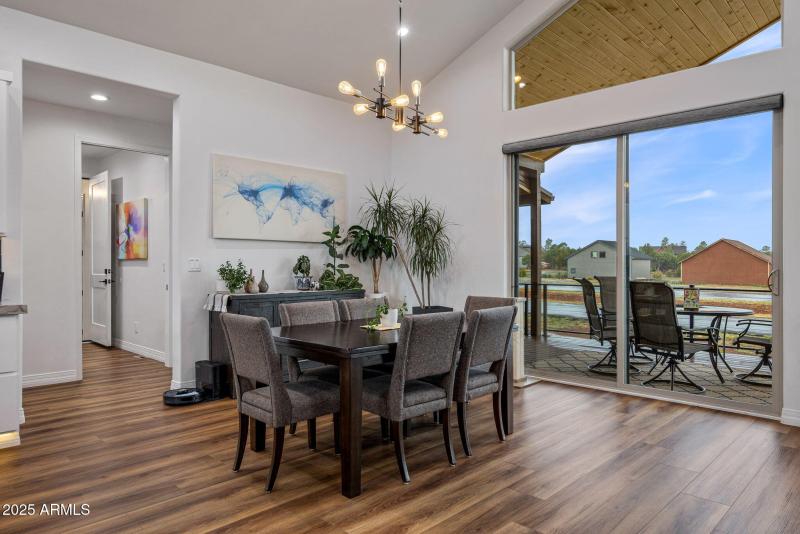 2344HellcatCir-Overgaard-AZ-10