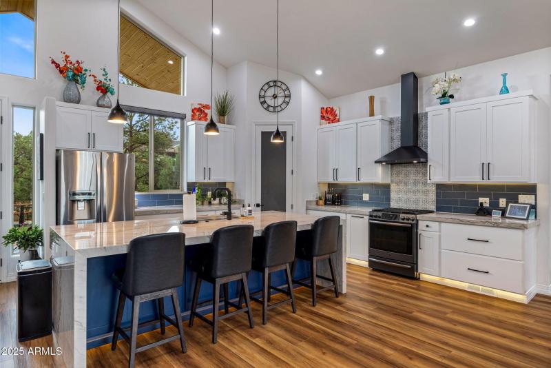 2344HellcatCir-Overgaard-AZ-11