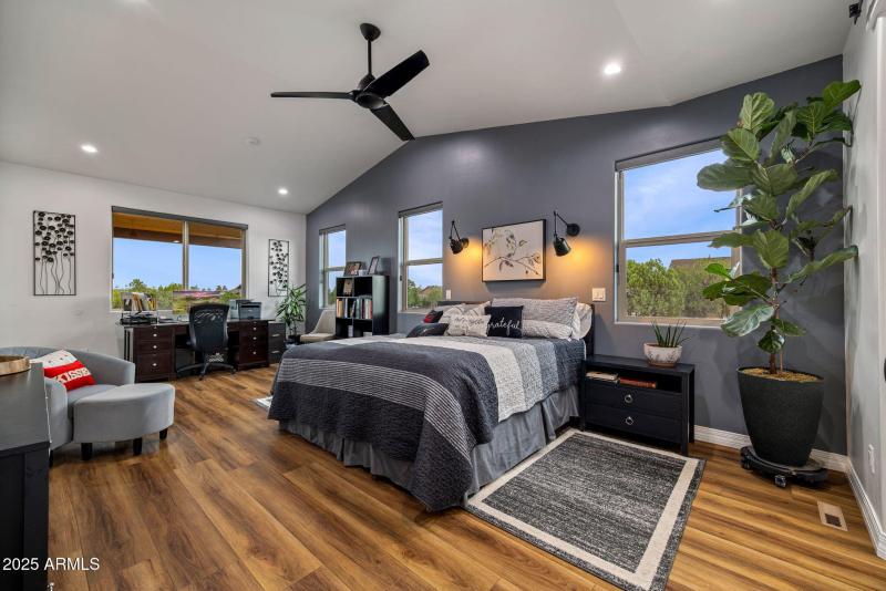 2344HellcatCir-Overgaard-AZ-14