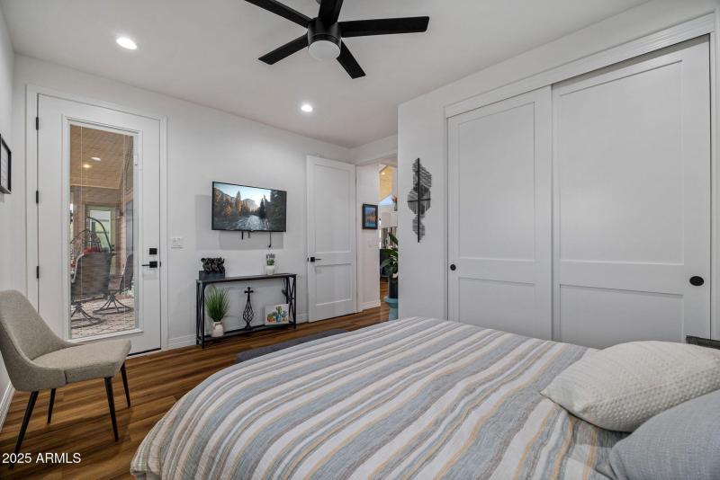 2344HellcatCir-Overgaard-AZ-19