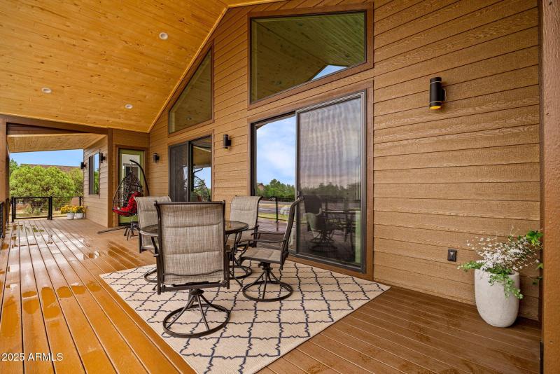 2344HellcatCir-Overgaard-AZ-27