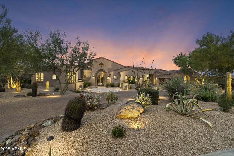 Elevated Sonoran Desert Living