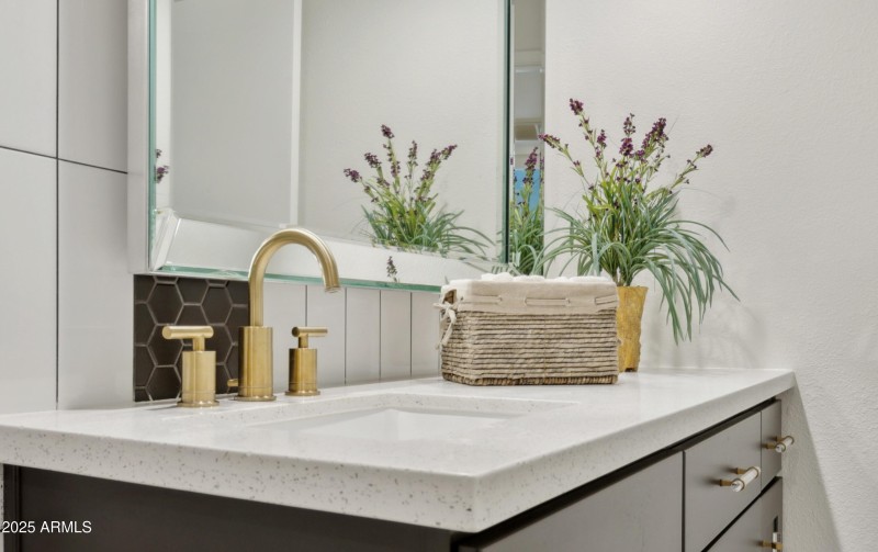 Solid surfacing countertops, decorative