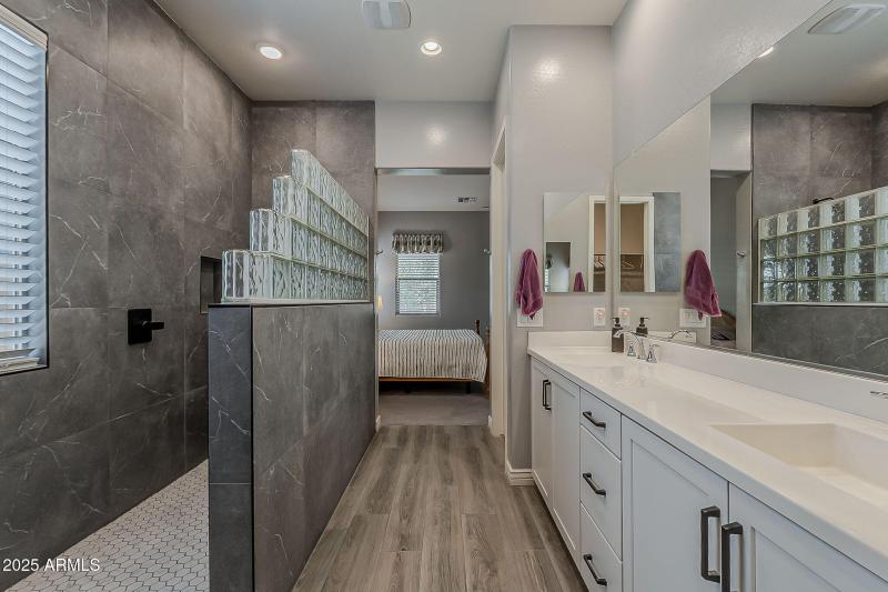 36-web-or-mls-Smoketree-36