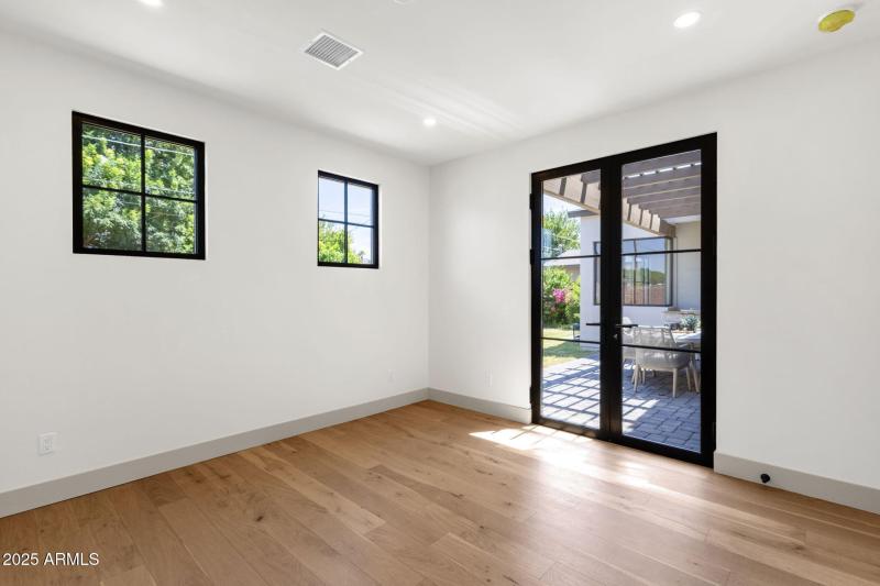 Bedroom w: Exterior Door