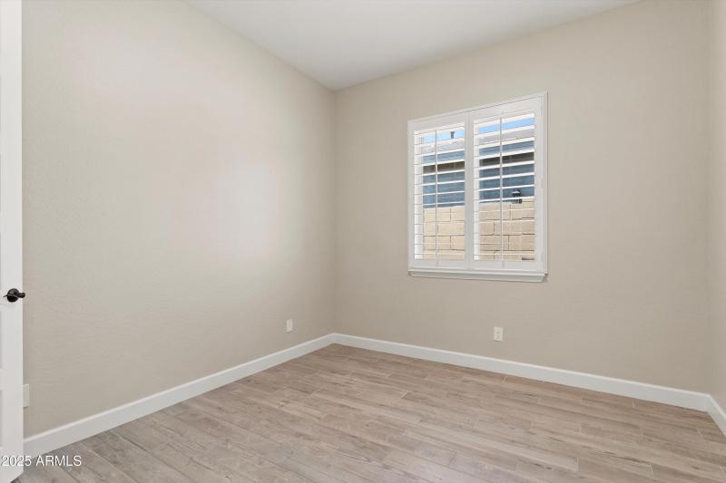 18-21248 W Hillcrest Blvd