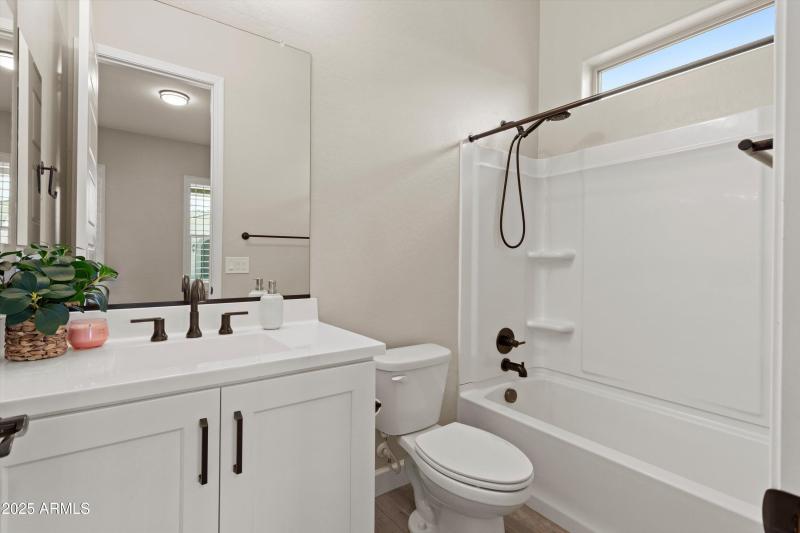 22-21248 W Hillcrest Blvd