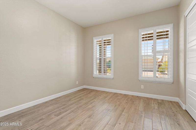 21-21248 W Hillcrest Blvd