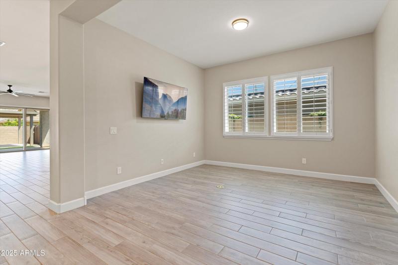 23-21248 W Hillcrest Blvd