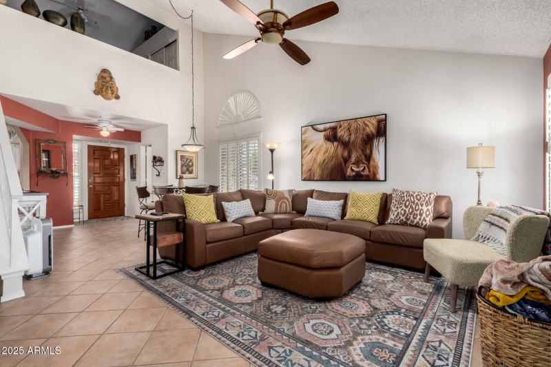 Living room/dining room