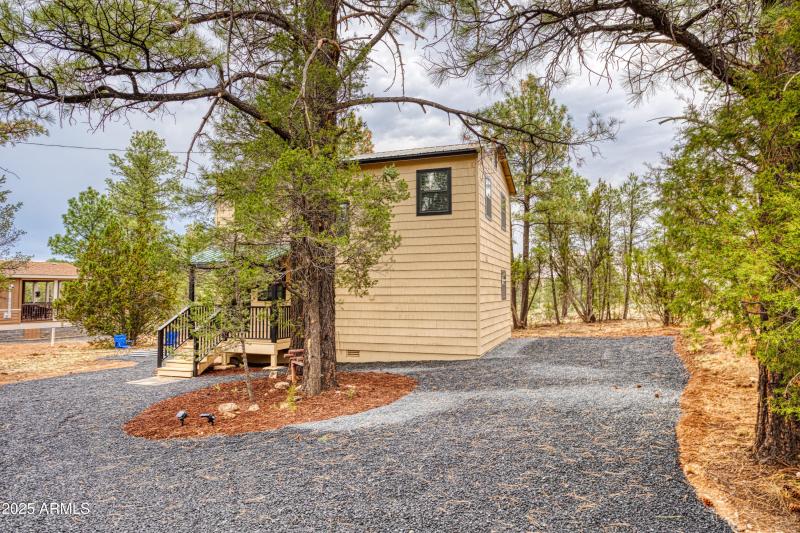 PAX_8007_AuroraHDR2019-edit