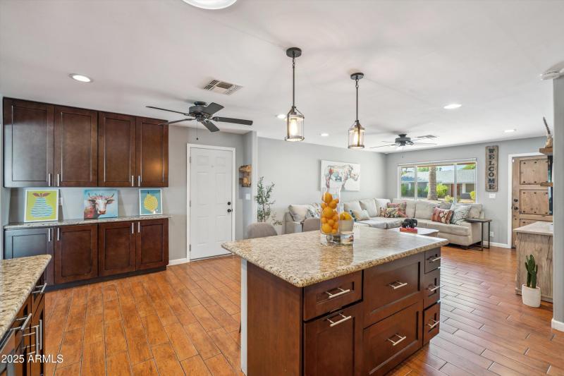 Open Plan Kitchen & Living Room