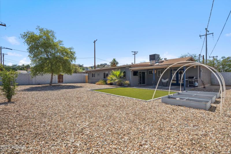 Large Backyard to create your Oasis!