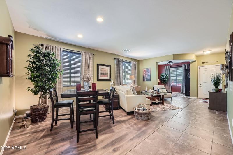 004 - 06 Living Room