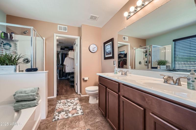 014 - 20 2nd Floor Primary Bathroom