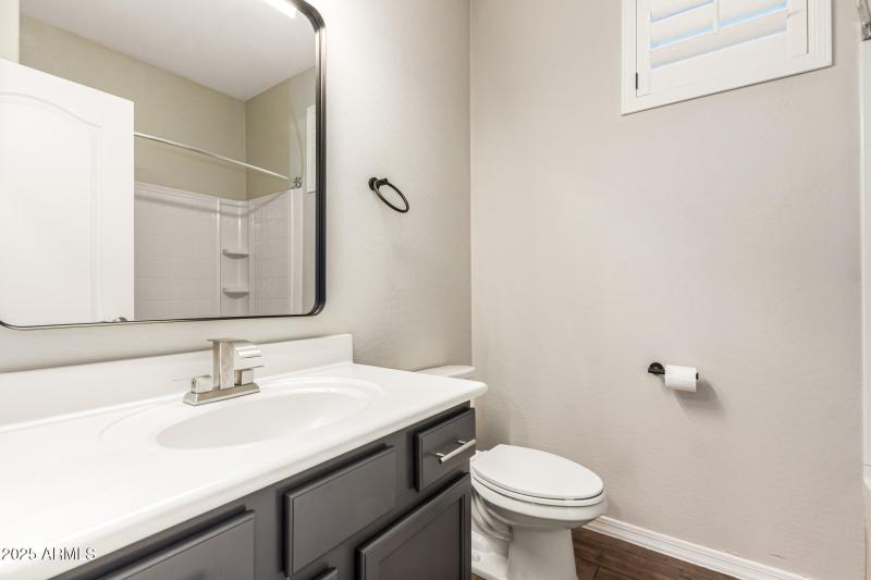 Downstairs full guest bath