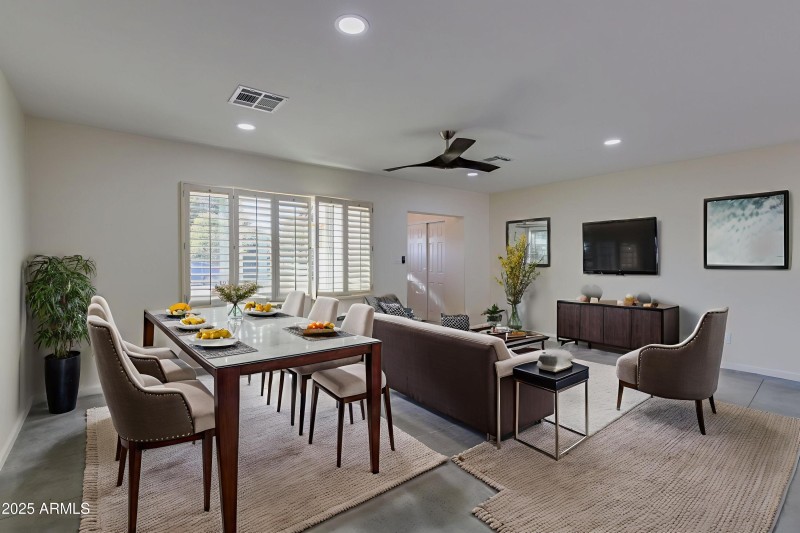 10-print-a (9 of 70) virtually staged