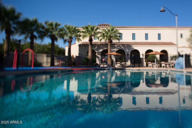 Center-on-Main-Slider-6